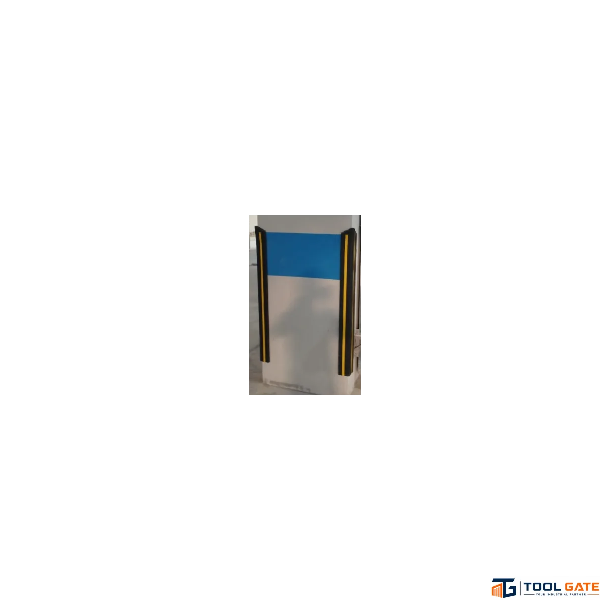 كاوتشوك EPDM لحماية زوايا الأعمدة بعاكس أصفر ومقوى بالصاج المجلفن طول 1 متر عرض 7.5*7.5 سم
