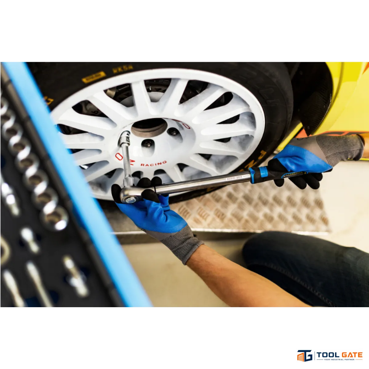 مفتاح عزم - Torque Wrench 3/8 بوصة 10–60 نيوتن متر يونيور سلوفيني موديل 263
